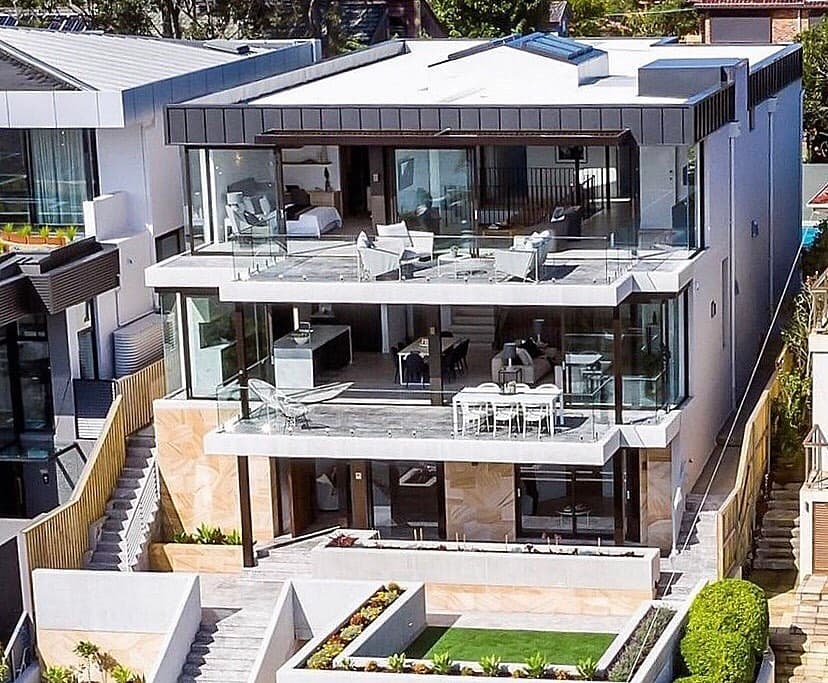 Modern house build